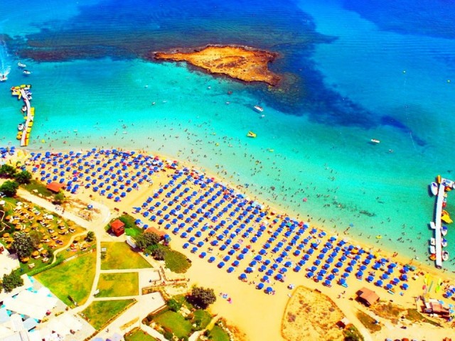13- FIG TREE BAY / GÜNEY KIBRIS RUM KESİMİ