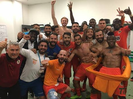 Maç sonu soyunma odasından çekilen bu görüntü Alanyaspor'un resmi hesapların da da yayınlandı.