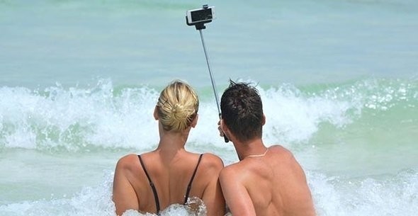 20- İsveç

2017 yılında Türkiye'ye en çok turist gönderen ülkeler listesinin 20'nci sırasında İsveç 289 bin turistle yer aldı.

Geçen yıl Türkiye'ye İsveç'ten gelen turist sayısı 320 bindi.

2016'ya göre söz konusu ülkeden Türkiye'ye gelen turist sayısında yaşanan kayıp ise yüzde 9 olarak gerçekleşti.