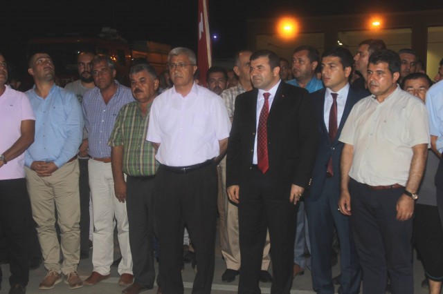 Türk Hava Kuvvetleri’ne ait uçağın piste inmesiyle birlikte şehit yakınlarının feryadı yükseldi.