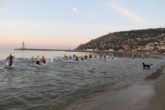 İŞTE O YARILMADAN EN ÇARPICI KARELER: