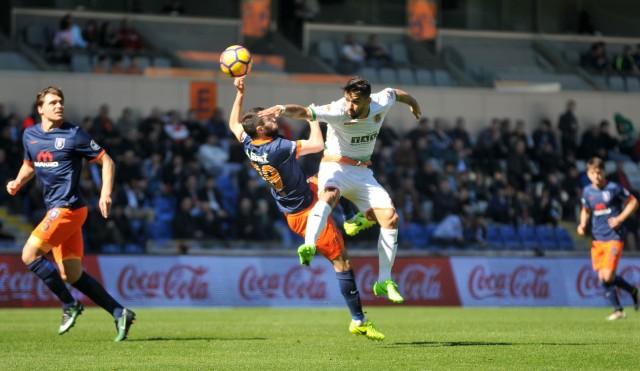 Başakşehir'in golleri ise Edin Visca ve Mustafa Pektemek'ten geldı.