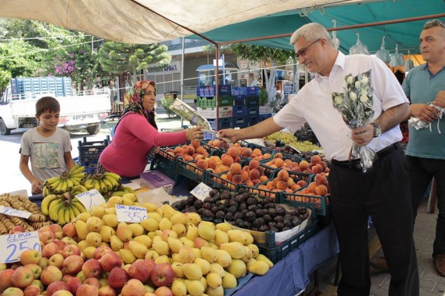 Pazar günü saat 19.30’da Öğretmen Evi’nde gerçekleştirilecek olan yemek ile de Zabıta Haftası kutlamaları sona erecek.