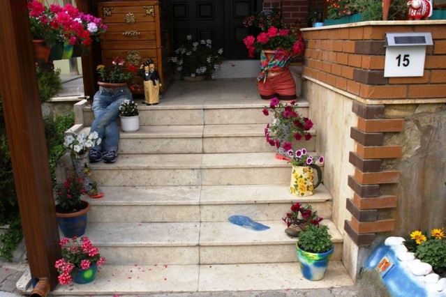 Balkon kategorisinde 14, bahçe kategorisinde 6 başvurunun değerlendirildiği yarışmanın ödülleri, 1 Haziran’da iskelede düzenlenen “5 Haziran Dünya Çevre Günü” etkinliklerinde sahiplerini buldu.