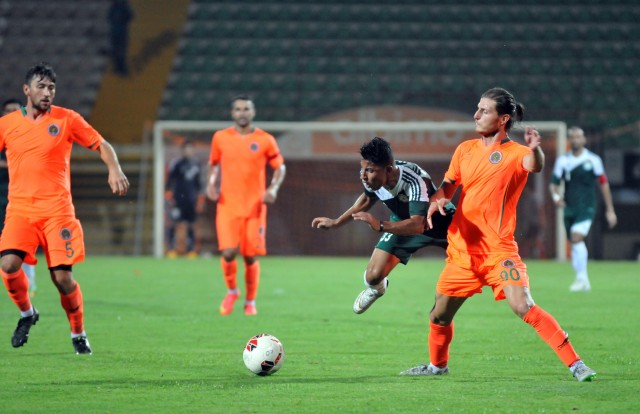84'üncü dakikada sağ kanattan yapılan ortada genç oyuncu Sergen kafa vuruşuyla skoru belirledi: 4-0. Karşılaşman son dakikalarında genç futbolcular da forma giydi.
