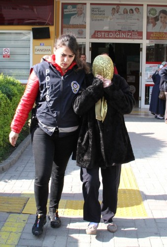 Edinilen bilgiye göre, Alanya Cumhuriyet Başsavcılığı tarafından yürütülen FETÖ soruşturması kapsamında 2’si kadın 5 kişi hakkında gözaltı kararı verildi.