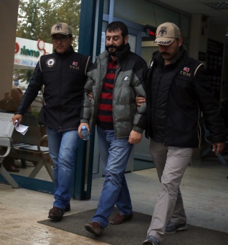 7 Eylül 2012'de Alanya Kaymakamlığına atanan Özdemir bu görevini 23 Eylül 2014 tarihine kadar sürdürdü. Bu tarihte İzmir Vali Yardımcılığı görevine atanan Özdemir, mahkeme kararlarıyla Alanya Kaymakamlığı görevine defalarca geri döndü.