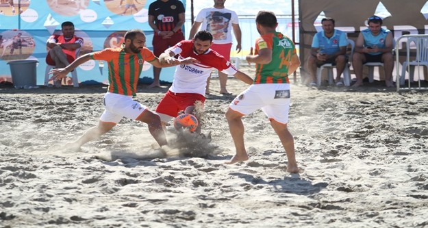 Ayrıca Portekiz ve Rusya özel televizyonlarında canlı olarak ülkelerinde yayınlanacak.