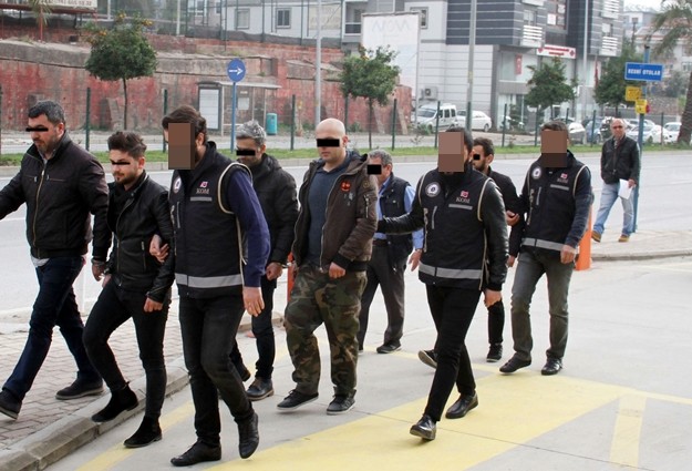 İşte fotoğraflarla Alanya'daki flaş tefeci operasyonu