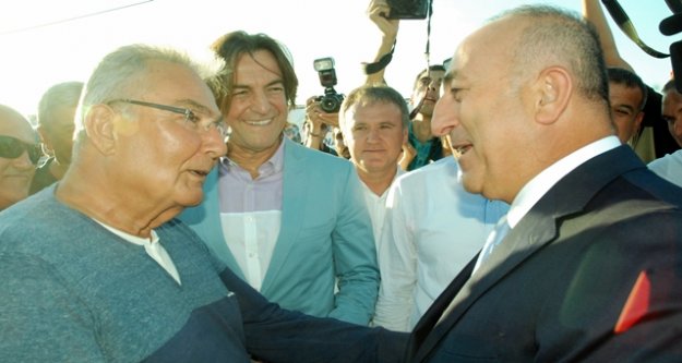 ÇAVUŞOĞLU VE BAYKAL ARASINDA İLGİNÇ DİYALOG