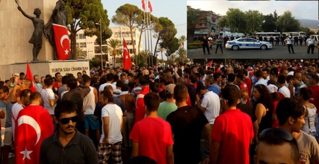 TERÖRE AY YILDIZLI PROTESTO