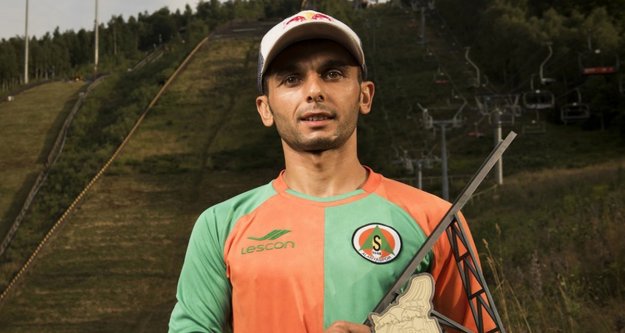 ARSLAN BİR KEZ DAHA GÖĞSÜMÜZÜ KABARTTI