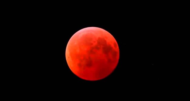 BU GECE GÖZÜNÜZ GÖKYÜZÜNDE OLSUN