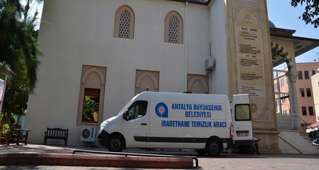 CAMİLER BAYRAMA HAZIR