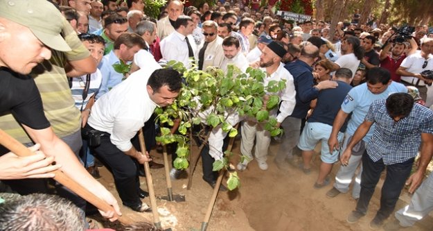 'ŞEHİDİMİZİN AİLESİ ARTIK BİZİM AİLEMİZ'