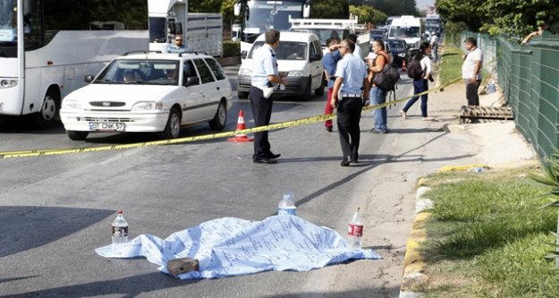 ÜST GEÇİDİ KULLANMAYAN ANNE VE KIZIN ACI SONU