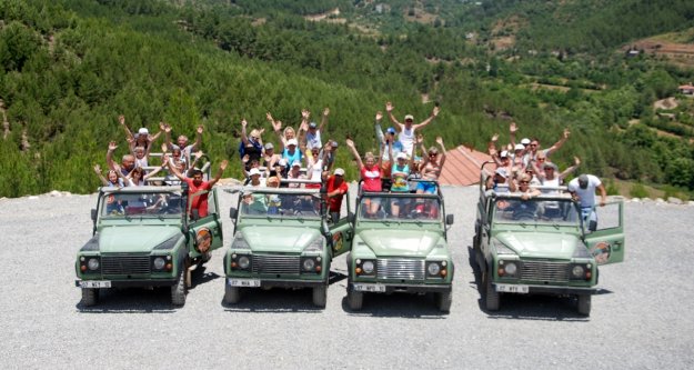 YILDA TAM 250 BİN TURİST...