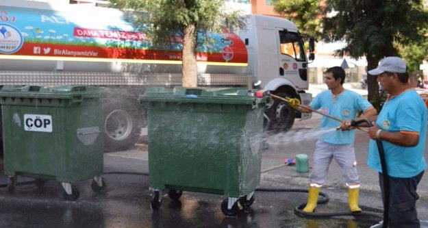 BELEDİYEDEN TEMİZLİK SEFERBERLİĞİ