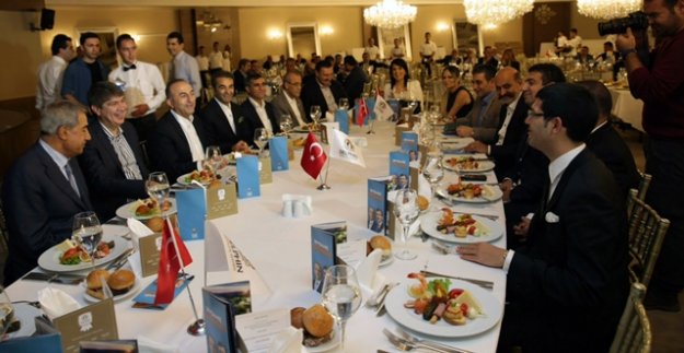 ÇAVUŞOĞLU VE TÜREL'DEN TURİZMCİLERE MÜJDE