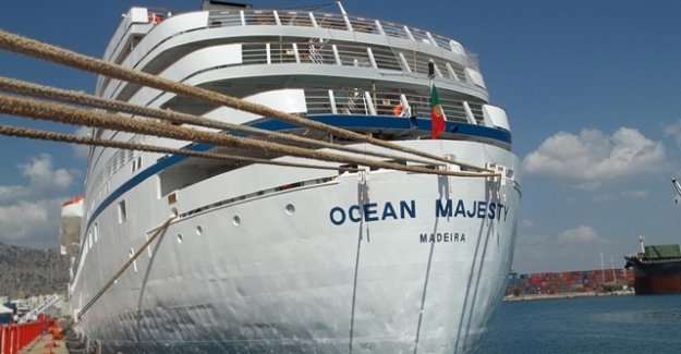 DENİZİ KİRLETTİ 38 BİN LİRA CEZA YEDİ