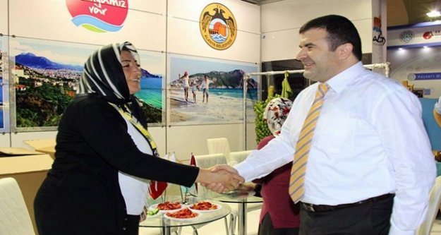 KAYMAKAM TANRISEVEN YÖREX FUARINDA