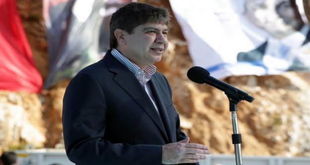 TÜREL MAHMUTLAR'A MÜJDEYİ VERDİ