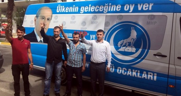 ÜLKÜCÜLER SOKAĞA İNDİ