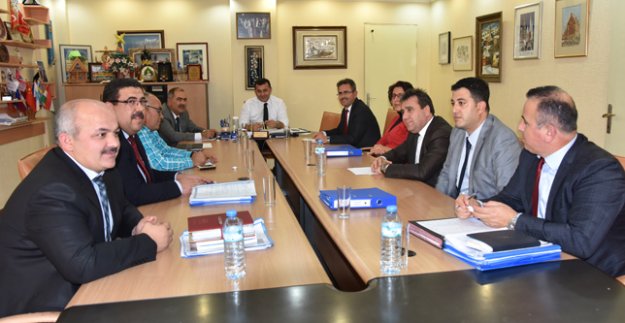 BAŞKAN YÜCEL'İN ÇAVUŞOĞLU SEVİNCİ