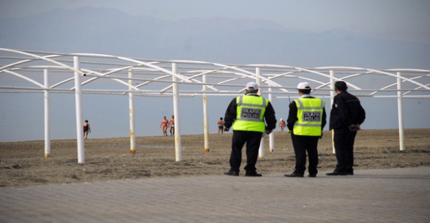 BİR YANDA G-20 ZİRVESİ, BİR YANDA DENİZ KEYFİ