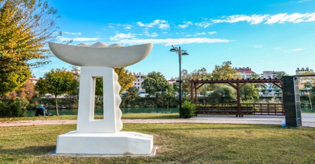 IRMAK KIYILARI SANATLA KUCAKLAŞTI