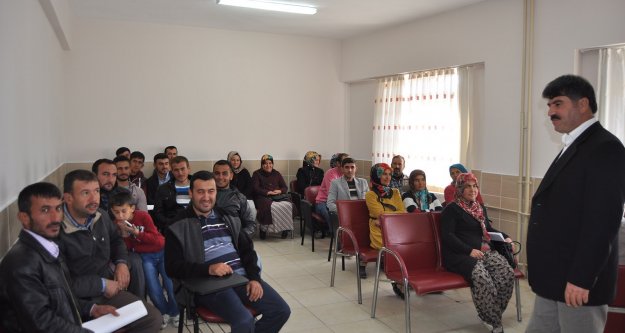 KORKUTELİ'DE BAHÇE BAKIM KURSU