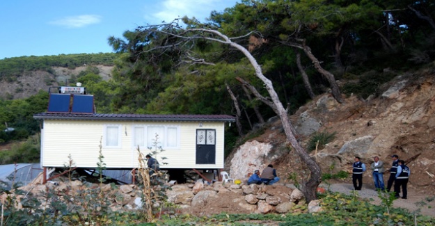 KUMLUCA’DA KAÇAK YAPIYA YIKIM