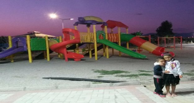 MUHTARDAN BAŞKAN YÜCEL'E PARK TEŞEKKÜRÜ