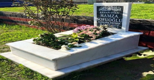 ÖLEN OĞLU'NUN MEZARINI PAYLAŞTI