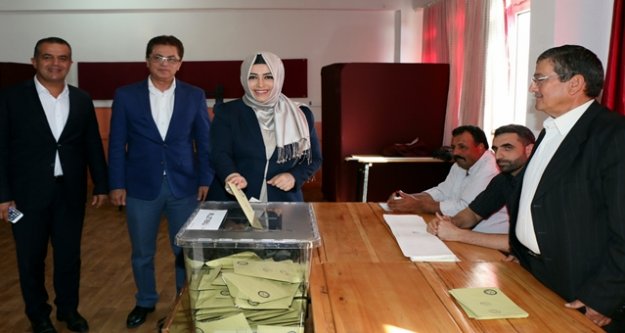 SENA NUR ÇELİK'İN SANDIĞINDA BİRİNCİ KİM OLDU?