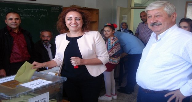 YEŞiLDAL: EDİLEN KÜFÜRLER YENİLİR YUTULUR CİNSTEN DEĞİL