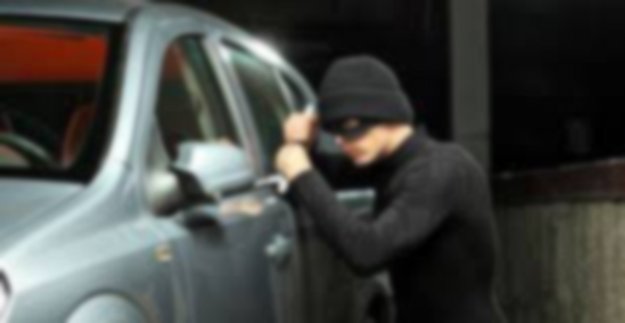 4 YILDIR ÇALINAN ARACININ BULUNMASINI BEKLİYOR!