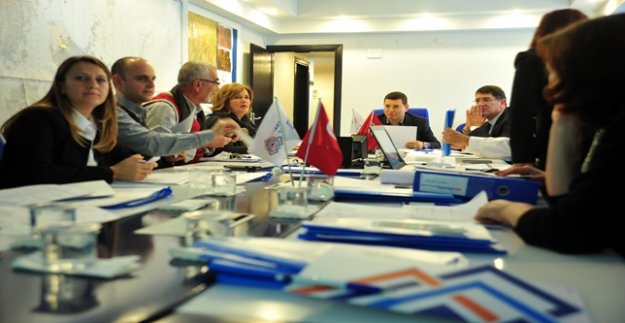 AKDENİZLİ BELEDİYELER TAÇLANIYOR