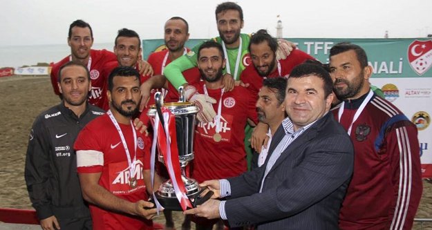 ALANYA'DA GENÇLİK HİZMETLERİ BÜTÜN HIZI İLE SÜRÜYOR