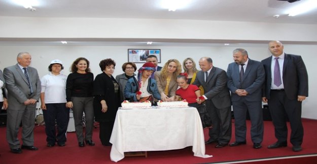 CEYLAN TANRISEVEN ÖĞRENCİLERLE BULUŞTU