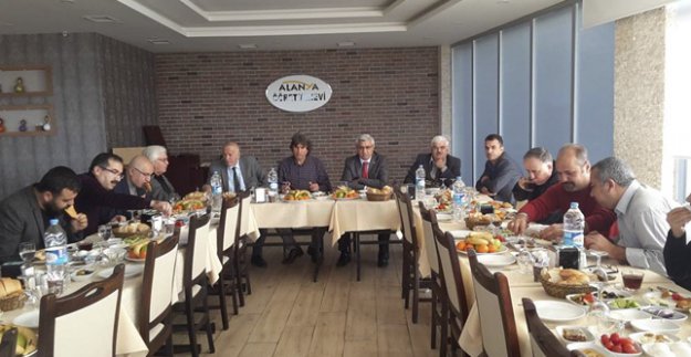 FOTOĞRAFÇILARIN SORUNLARI DİNLENDİ