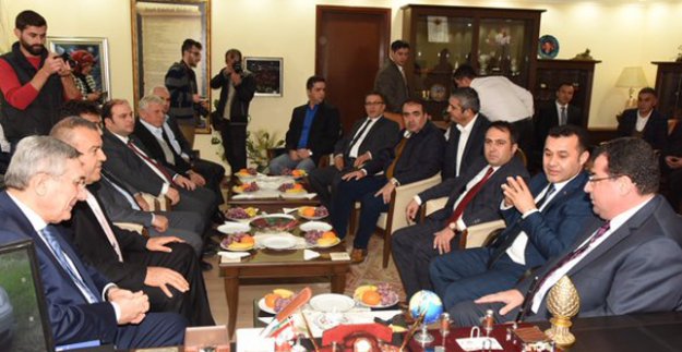 MAKAMDA RUSYA ZİRVESİ