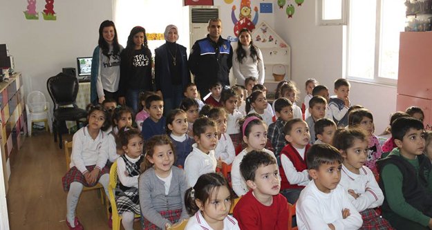 POLİSLER ÖĞRENCİLERLE BULUŞTU