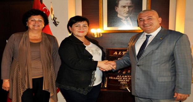 'RUS KARDEŞLERİMİZLE AYRIMIZ GAYRIMIZ YOK'