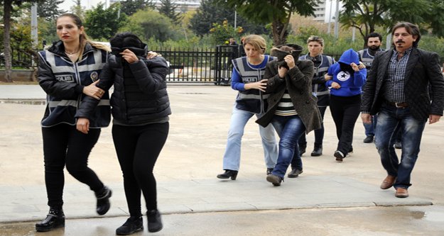 SEKS TUZAĞI ZANLISI KADINLAR ADLİYE'DE
