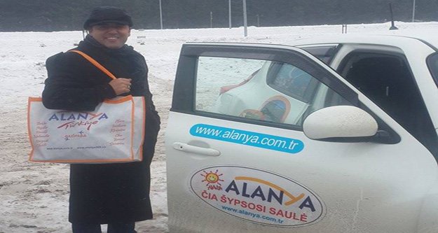 AĞANIN GİYDİRME ARACI LİTVANYA'DA İLGİ ODAĞI