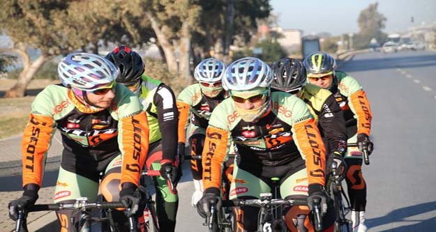 ALANYA'DA KIŞ SPORU HIZ KESMİYOR