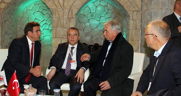 ANTALYALI VEKİLLER EMIIT FUARINDA