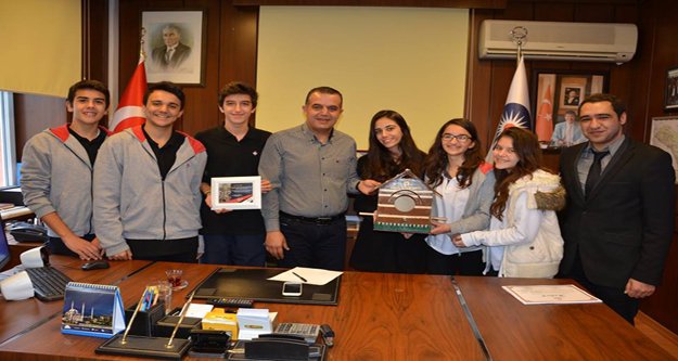 BAHÇEŞEHİR KOLEJİ'NDEN KUŞ EVİ