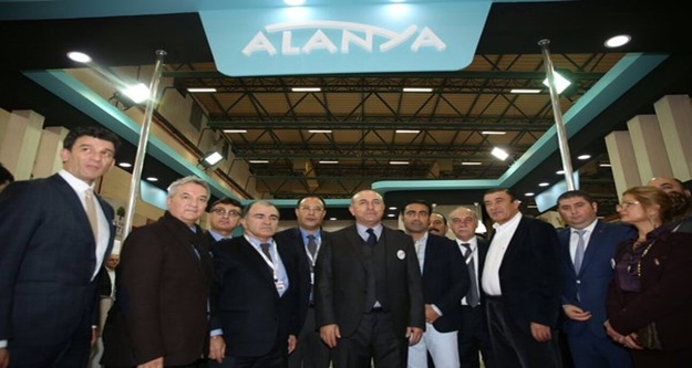 ÇAVUŞOĞLU EMİTT'TE ALANYA STANDINDA